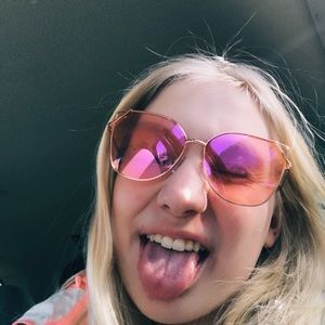 Meet your Posher, Shannon